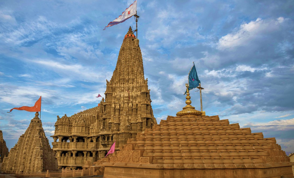 Best Yoga Retreat in Dwarka Gujarat Global Yog Yatra