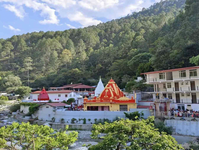 Peaceful scenic landscapes of Kainchi Dham for yoga retreat